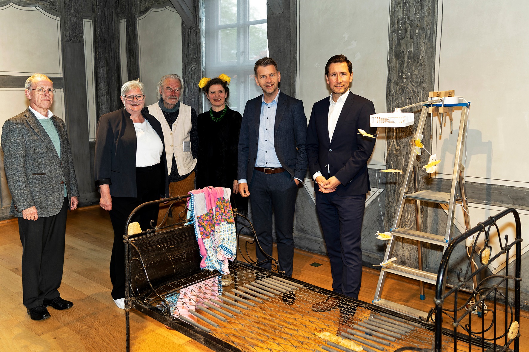 Die Oberbürgermeister der Städte Wolfsburg und Halberstadt eröffnen die Ausstellung Opus35 der Künstler ilka Leukefeld & Olaf Wegewitz