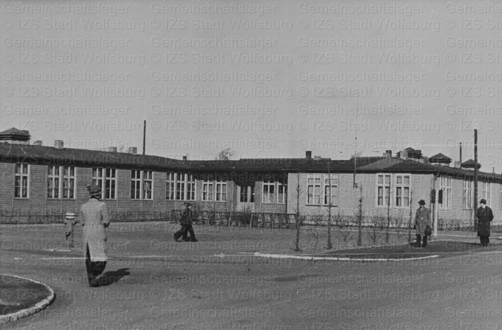 Holzbaracken mit Bürgermeisteramt und Stadtverwaltung, 1939; Foto: Fritz Heidrich