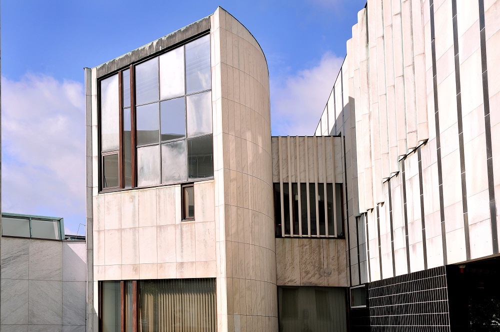 Alvar-Aalto-Kulturhaus, Atelierfenster,  Foto: Lars Landmann