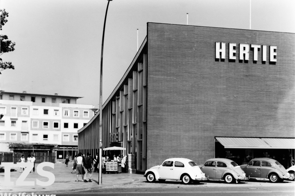Ansicht der Markthalle von Osten, ca. 1965