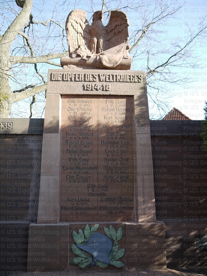 Aktuelle Aufnahme des Kriegerdenkmals in Almke; Foto: Andrea Feil