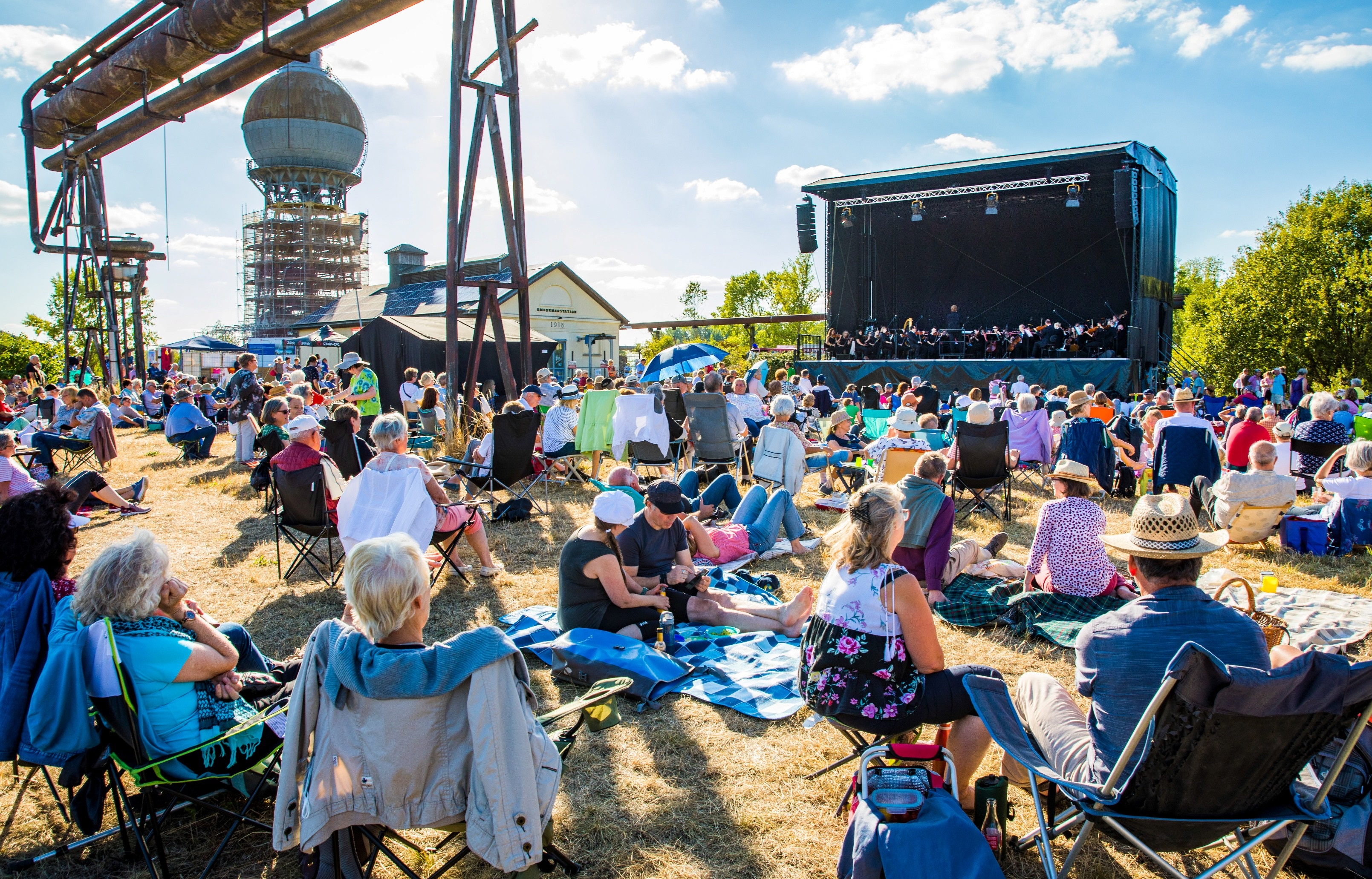 Picknickkonzert; Foto: Jörg Scheibe