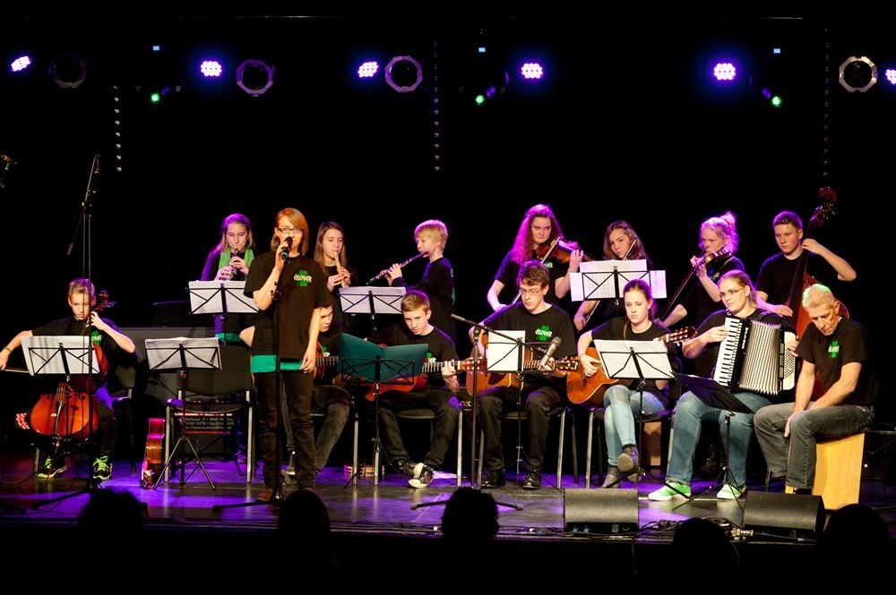 Das Folk-Ensemble Clover