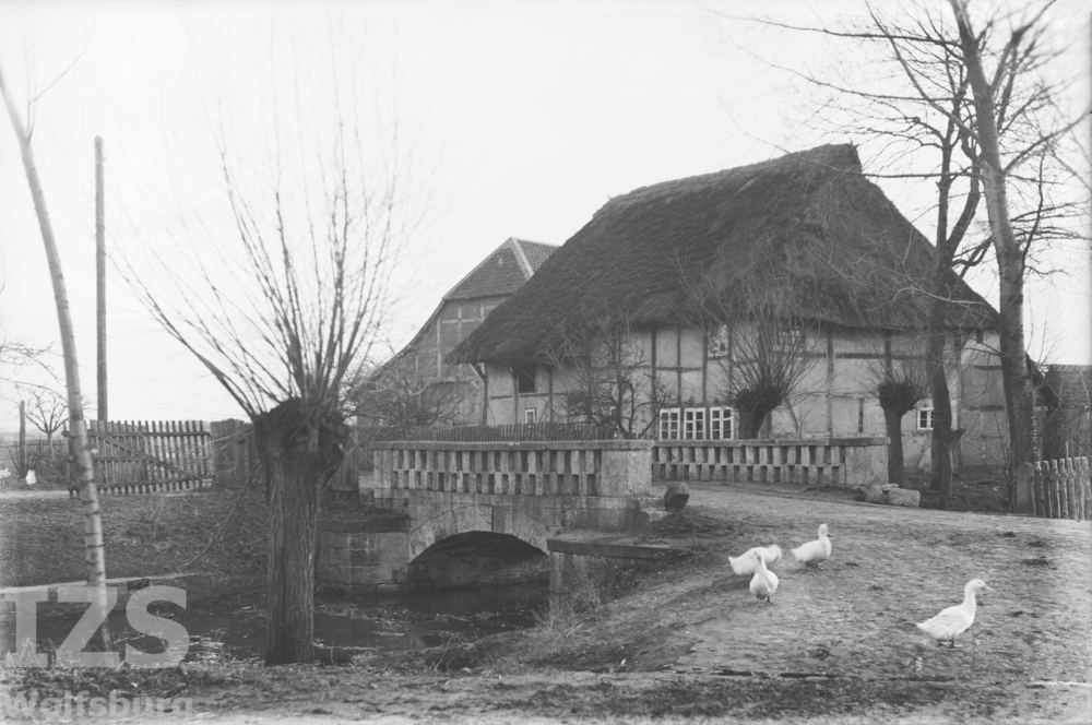 Hasselbachbrücke am Hof Albrecht, 1925-1935