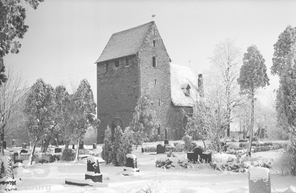 Winterliche Kirche