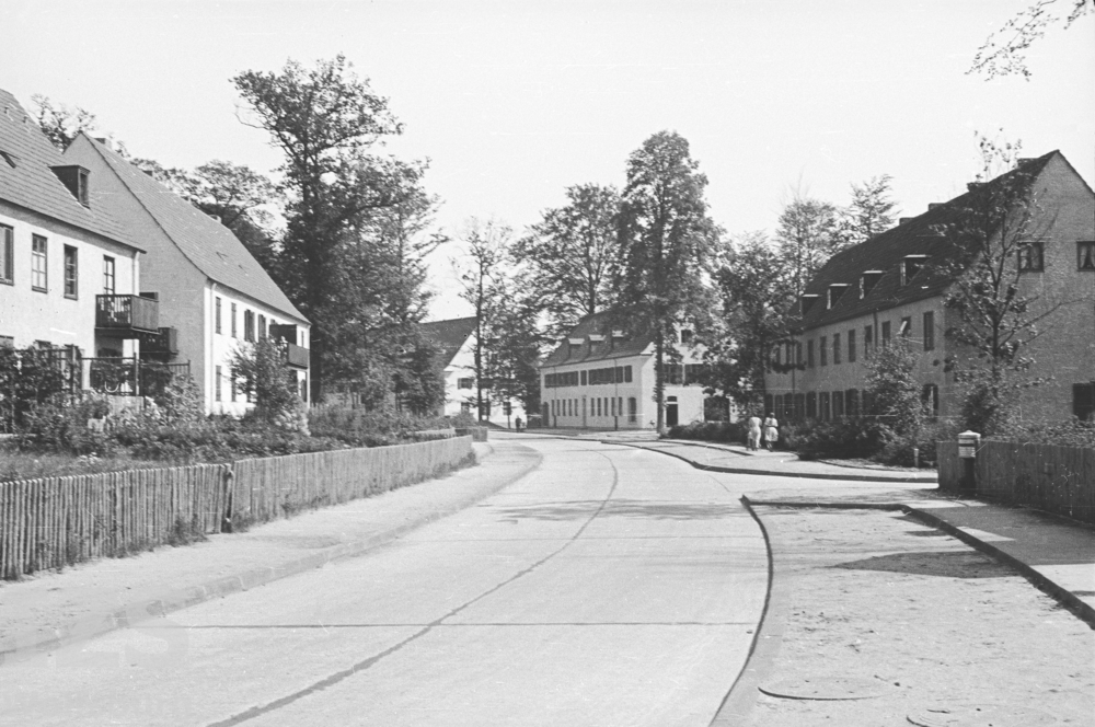 Blick Richtung Osten in die Straße Unter den Eichen