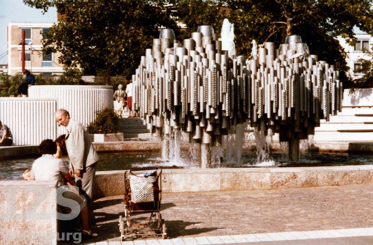 Tube fountain, Rolf Hartmann (1977)