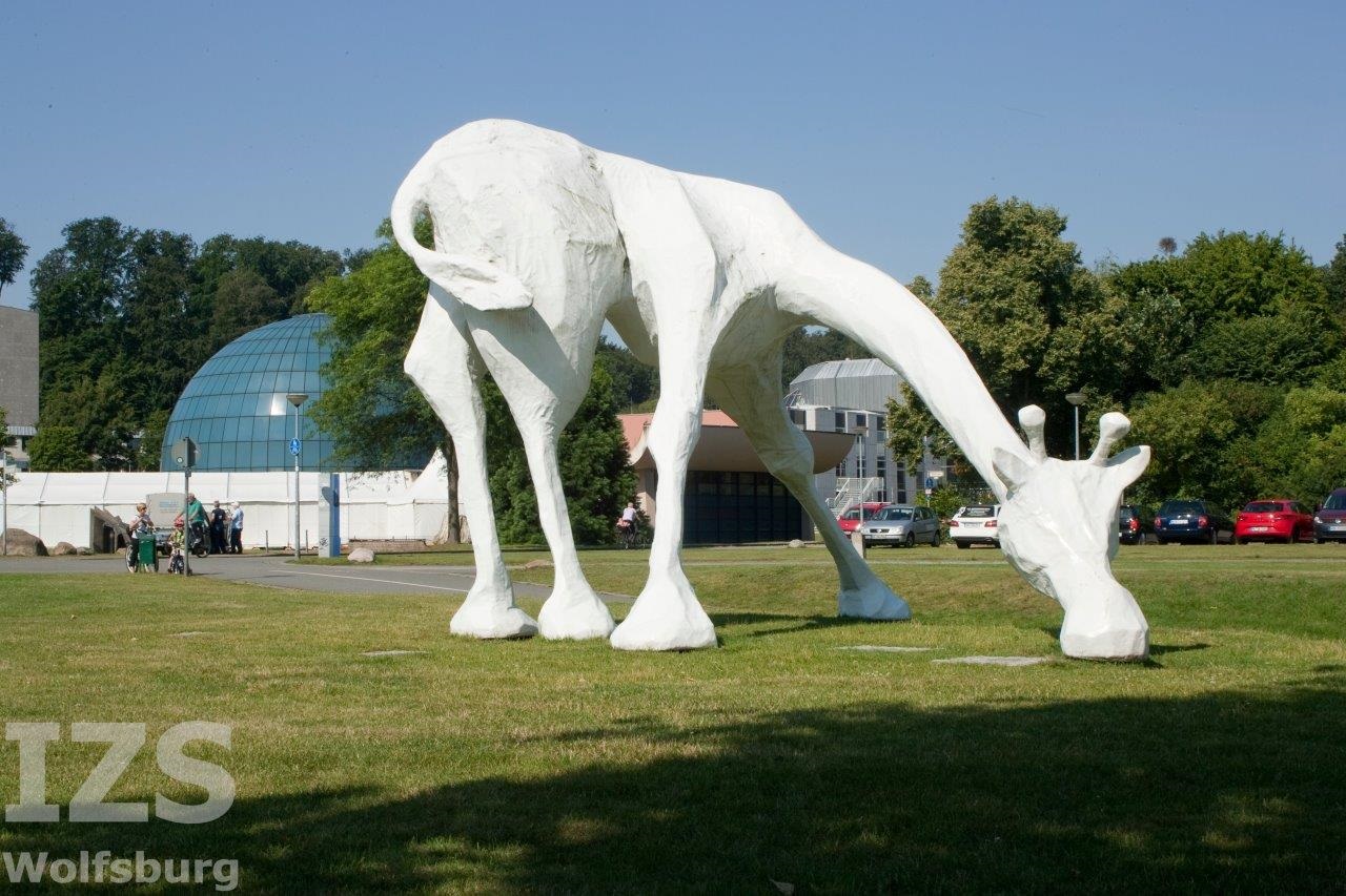 Giraffe mit Planetarium, Fotograf: Brian Hunt/IZS