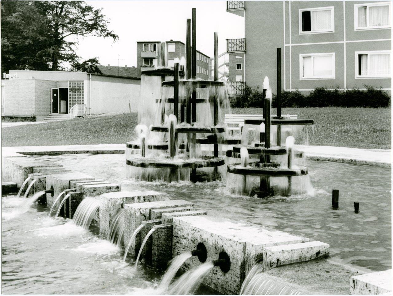 Water games, Peter Szaif (1963)