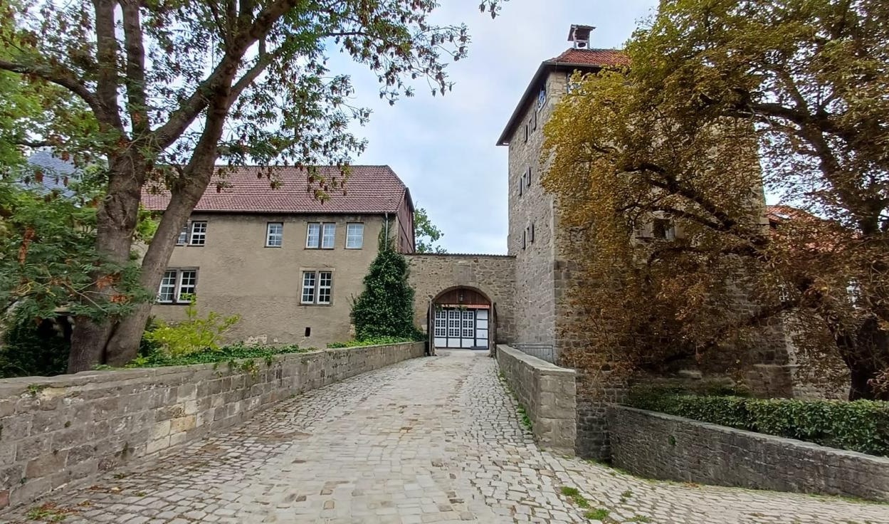 Außenansicht der Burg Neuhaus
