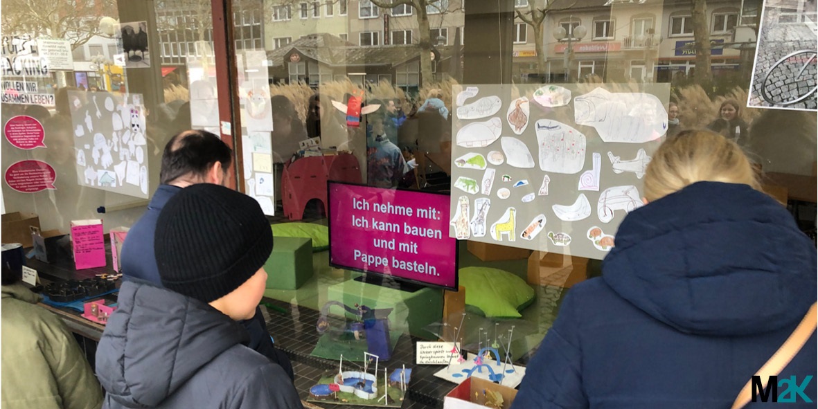 Cultural Hacking exhibition in the shop windows of the Alvar-Aalto-Kulturhaus.