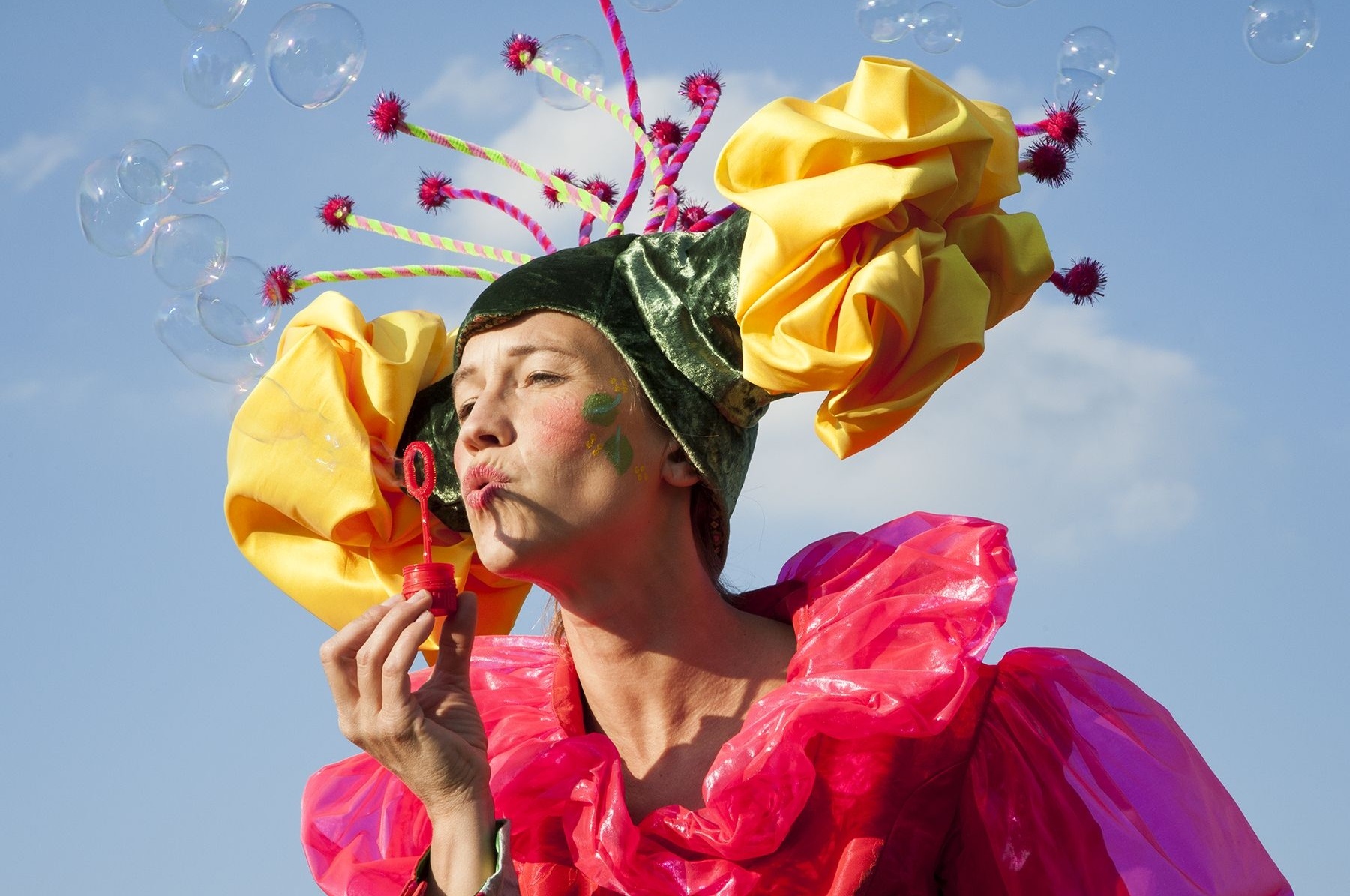 Pending Translation: Miss Flora; Foto. Petra Raith