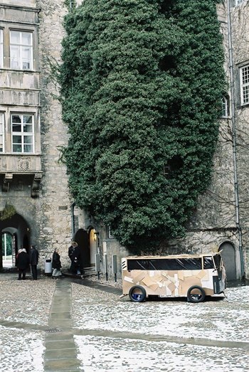 Der Schlosshof des Wolfsburger Schlosses mit Blick auf den Kunstverein