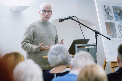 Ausstellungseröffnung "WAR und ist KRIEG"