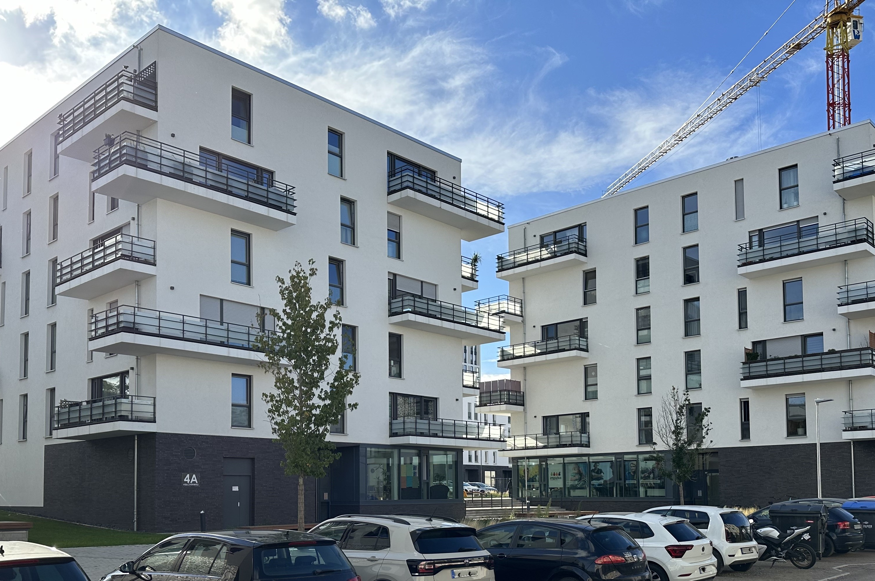 Building site F1 - front view