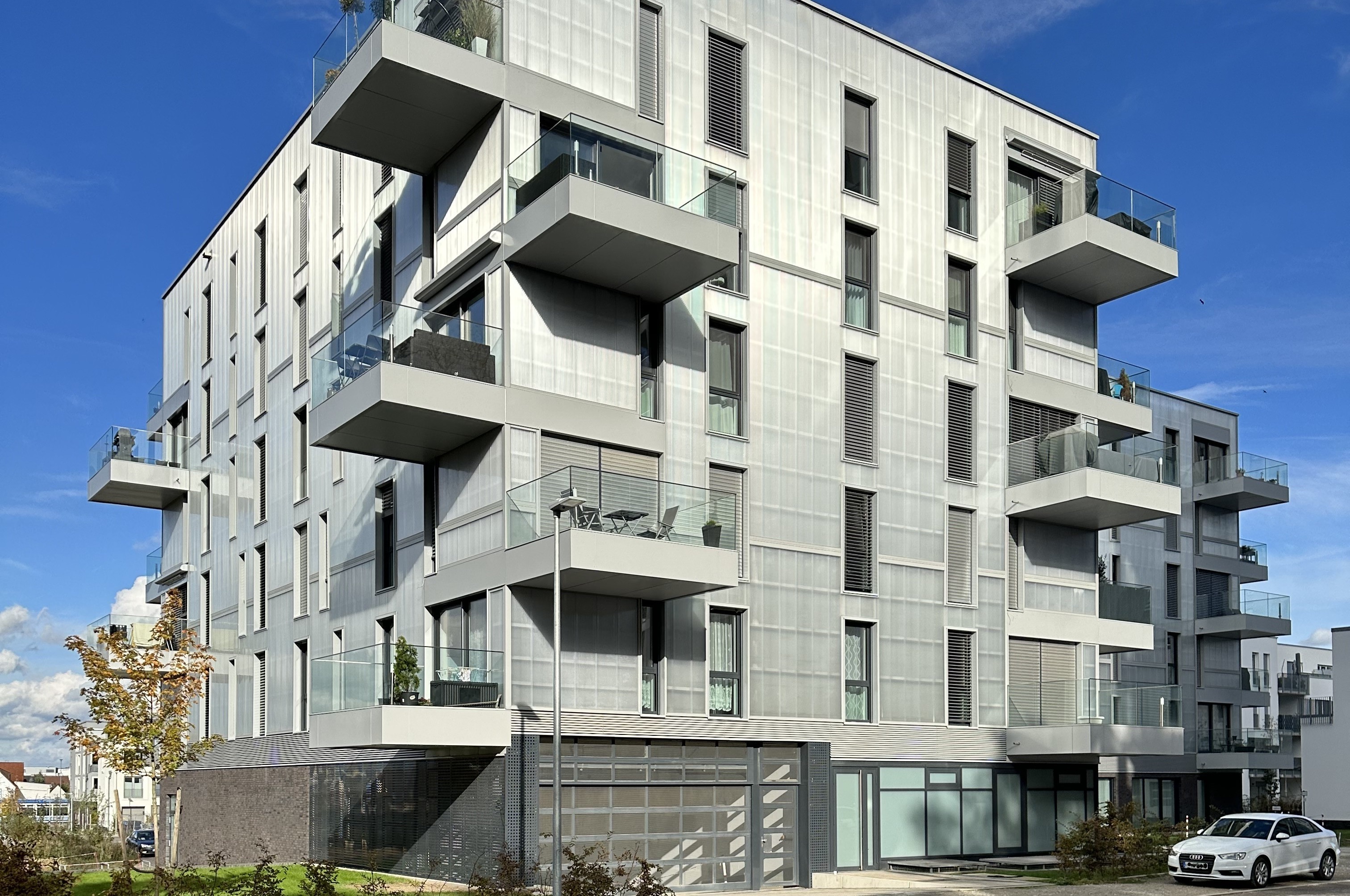 Building site H1 - corner view