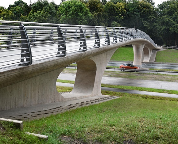 Brücke Seitenansicht 