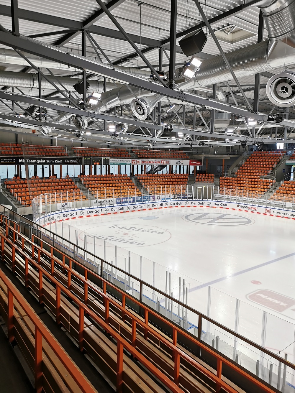 Die Eisfläche der Eis Arena