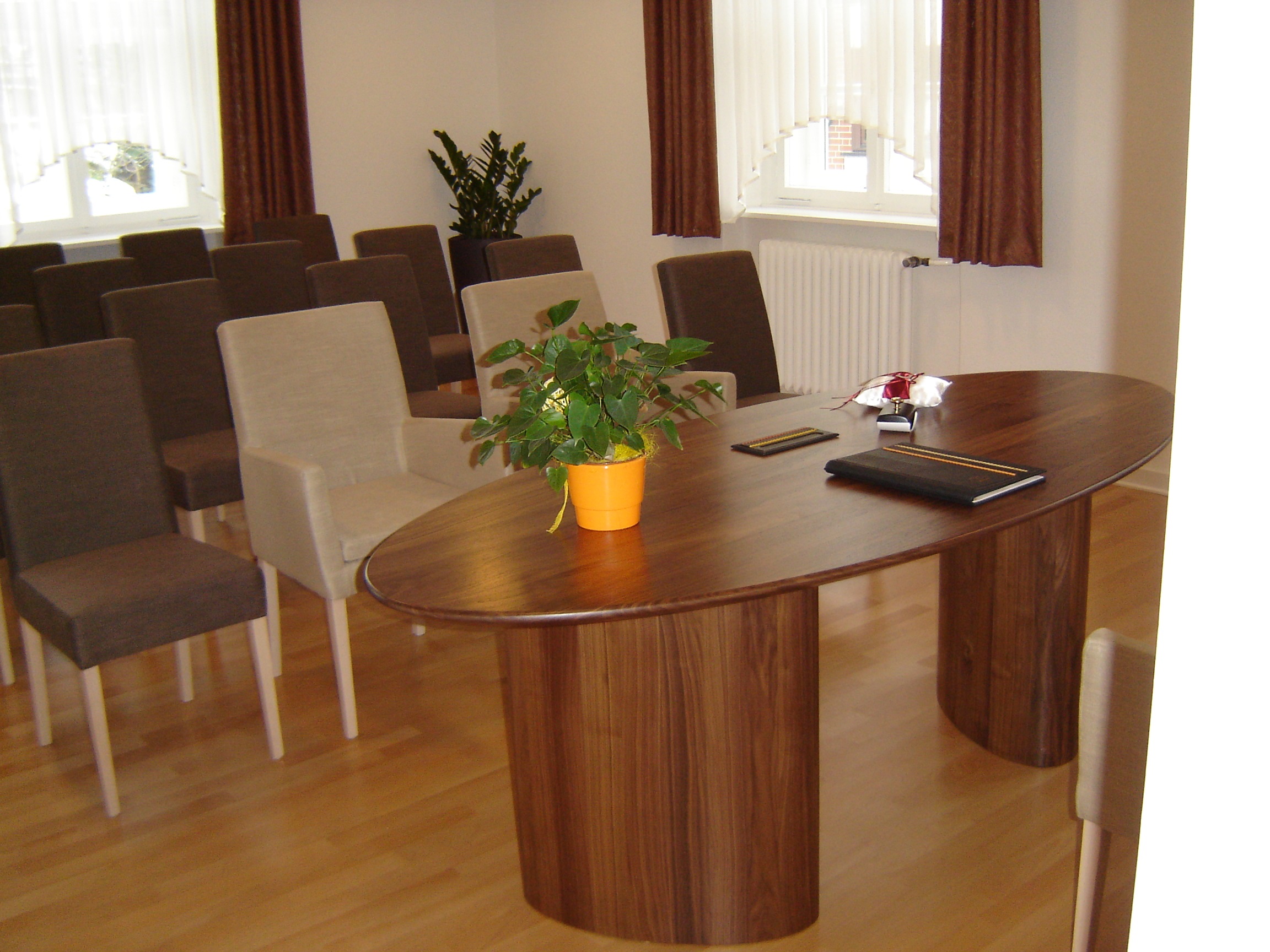 Picture of the wedding room in the administration office Fallersleben