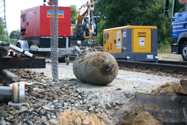 Bild der geborgenen Fliegerbombe (Foto: Volkswagen AG)