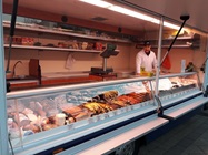 Verkaufsstand von Fischspezialitäten Retzer