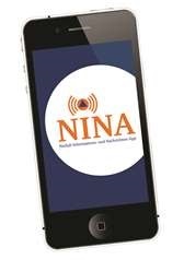 Ein Handy mit dem Symbol der Warnapp NINA auf dem Display