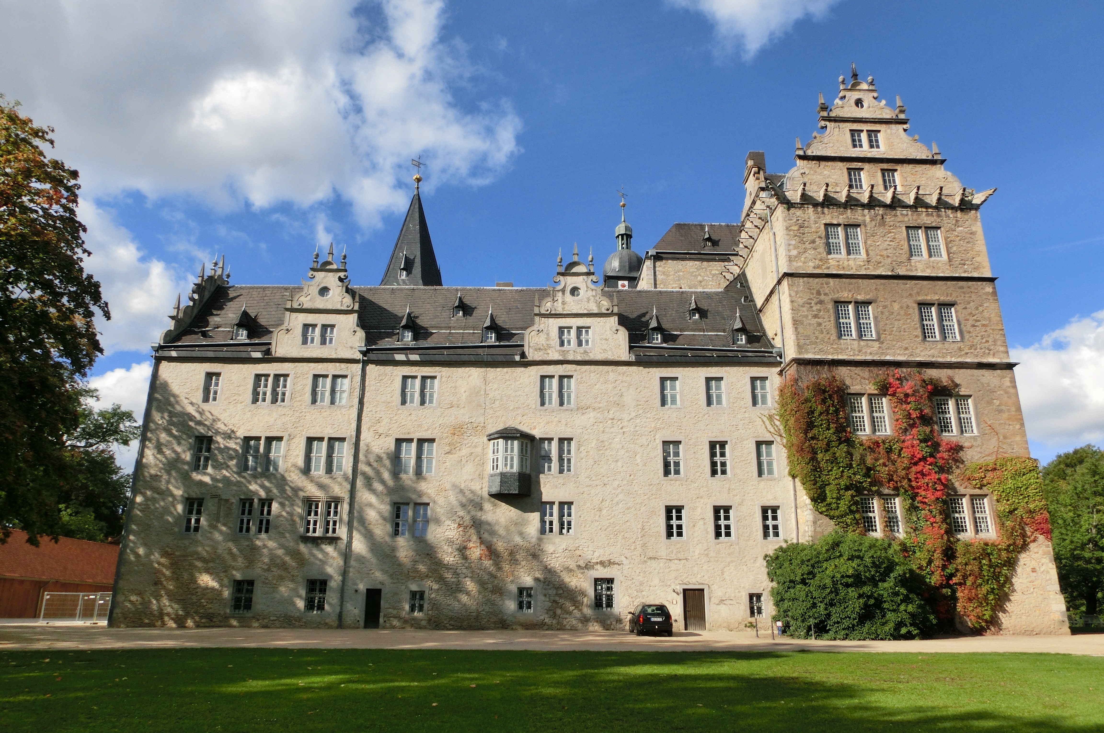 Aussenansicht des Schloss Wolfsburg