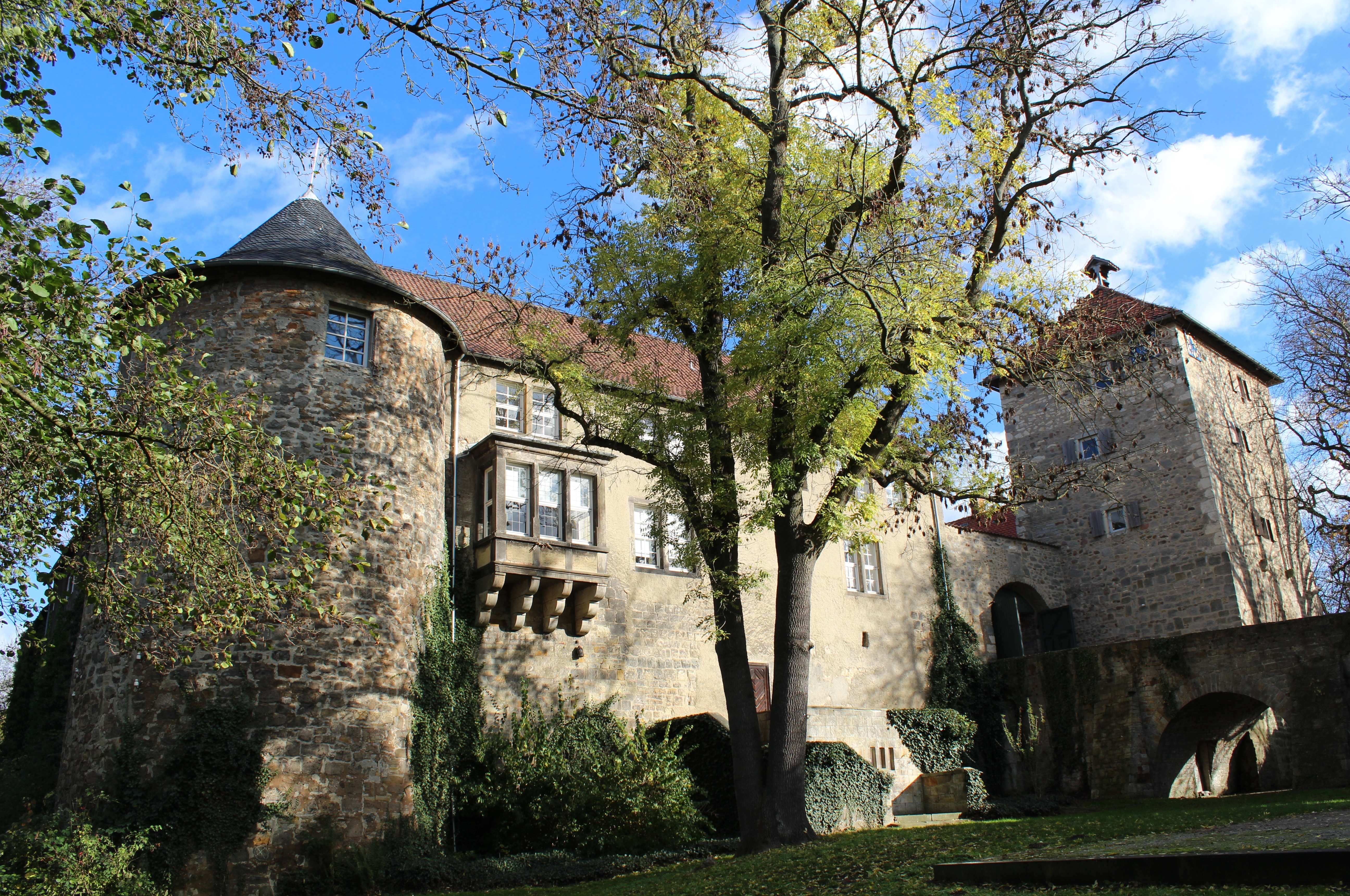 Außenansicht der Burg Neuhaus