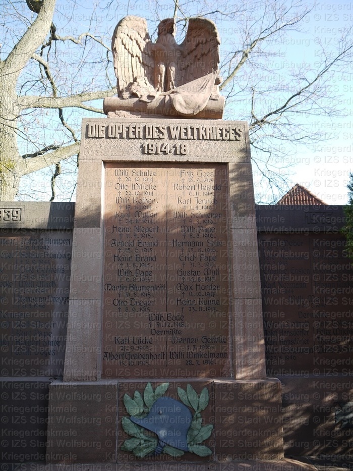 Aktuelle Aufnahme des Kriegerdenkmals in Almke; Foto: Andrea Feil