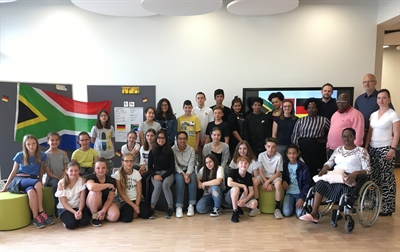 S&uuml;dafrikanische Delegation in Wolfsburger Ratsgymnasium 