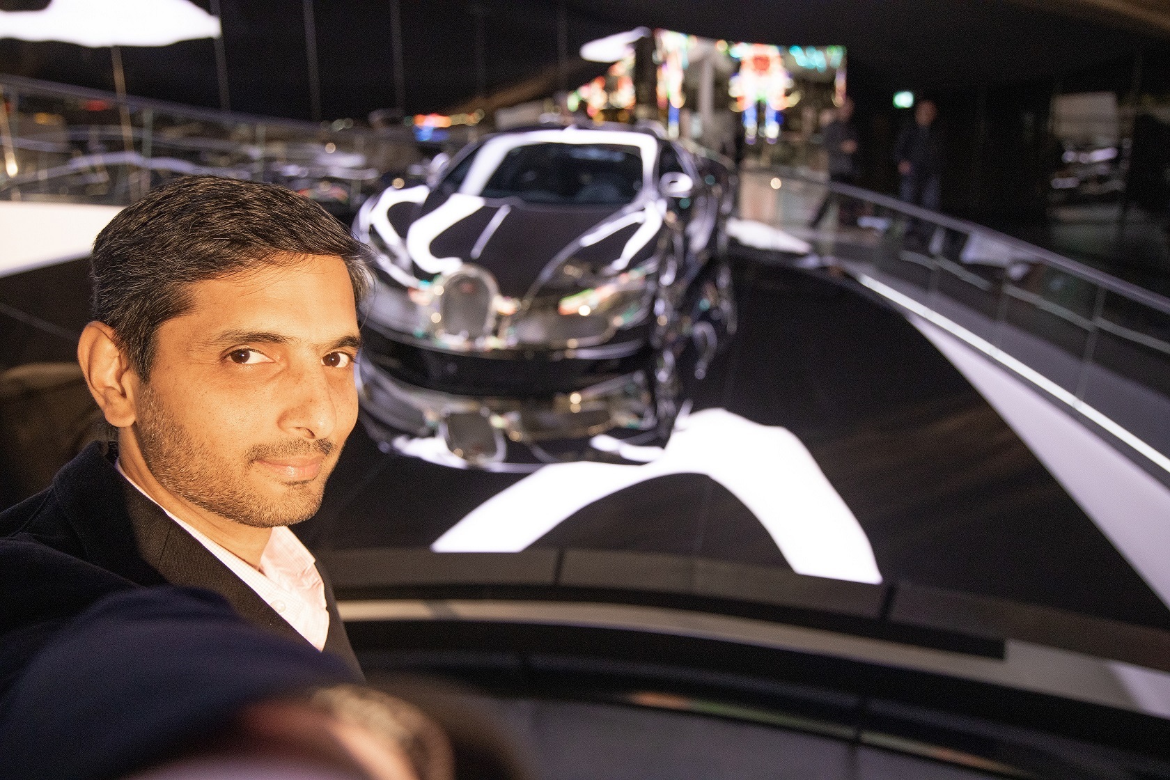Selfie vor dem Lamborghini