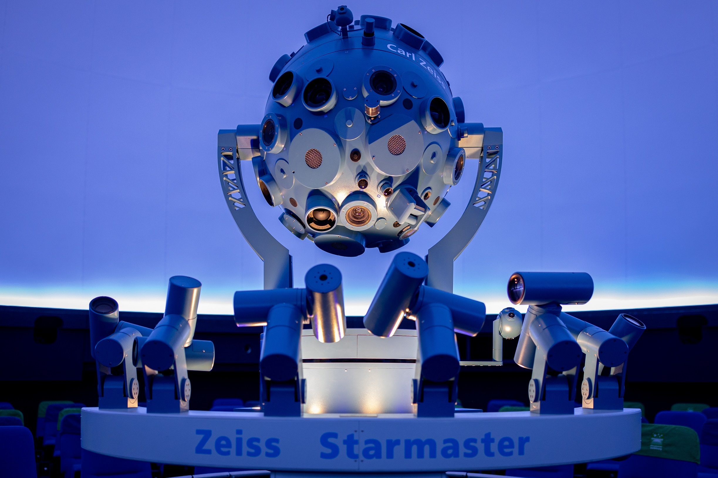 Zeis Starmaster im Kuppelsaal des Planetarium